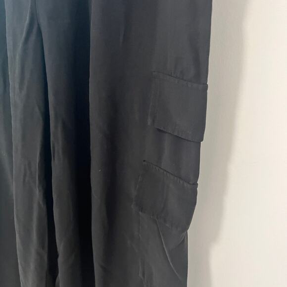 A New Day High Rise Black Cargo Pants Size Large - Picture 6 of 7